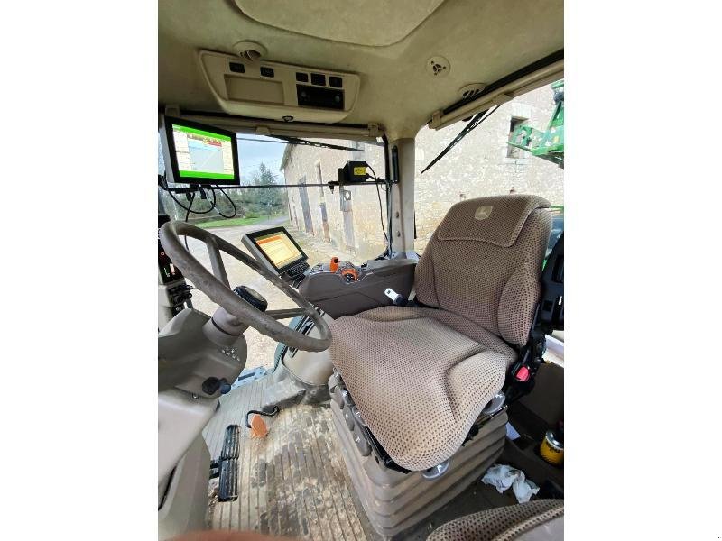 Traktor za tip John Deere 7230R, Gebrauchtmaschine u SAINT-GERMAIN DU PUY (Slika 9)