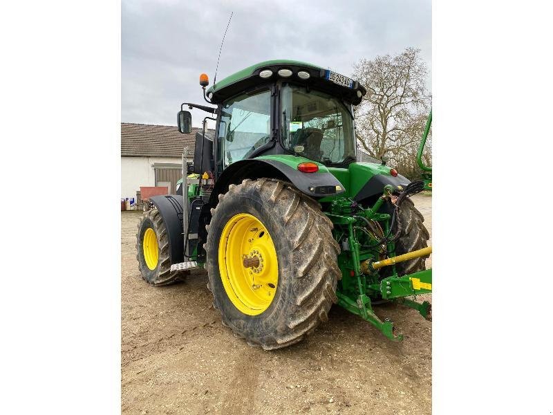 Traktor za tip John Deere 7230R, Gebrauchtmaschine u SAINT-GERMAIN DU PUY (Slika 4)