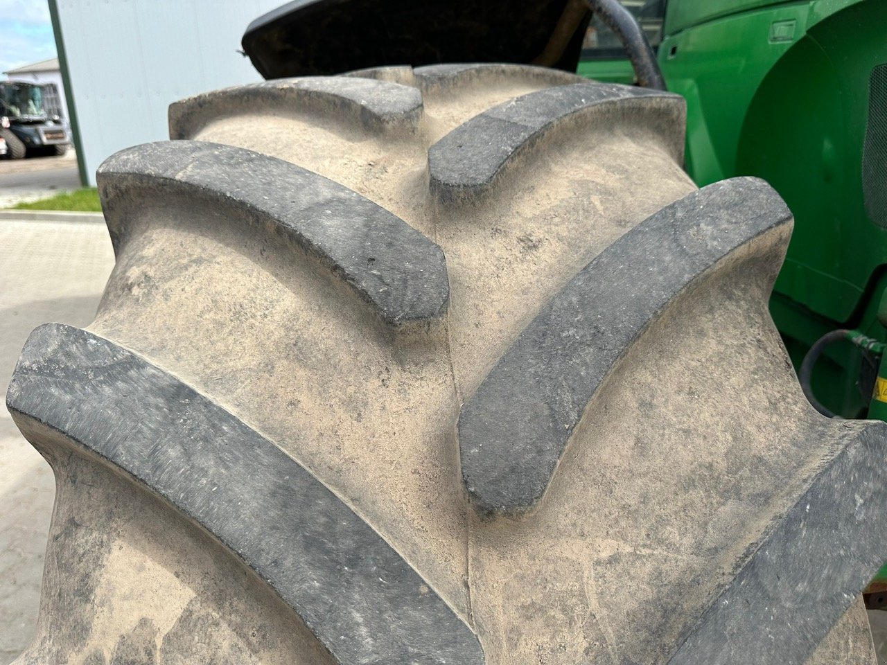 Traktor des Typs John Deere 7230R, Gebrauchtmaschine in Kruckow (Bild 8)