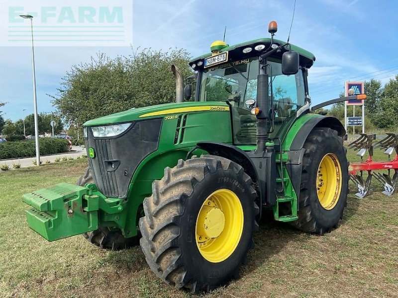 John Deere 7230r, Gebrauchtmaschine, Baujahr: 2014, Betriebsstunden / Hektar: 11575, Betriebsstunden: 11575 Stunden (Bild 1) Traktor des Typs John Deere 7230r, Gebrauchtmaschine in SZEGED (Bild 1)