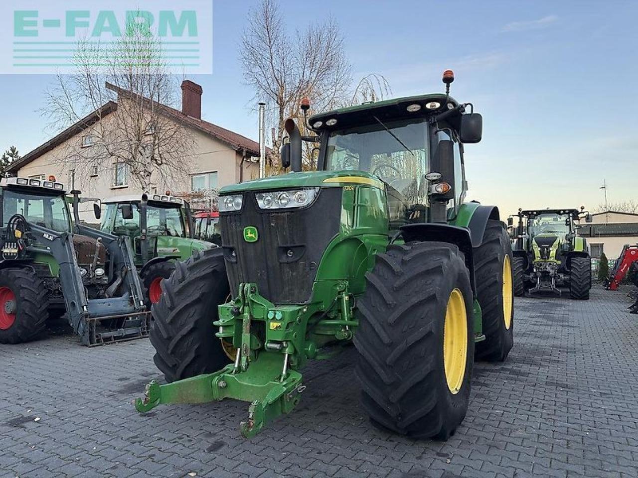 Traktor Türe ait John Deere 7230r, Gebrauchtmaschine içinde DAMAS?AWEK (resim 2)