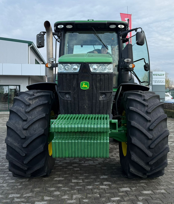 Traktor des Typs John Deere 7230R, Gebrauchtmaschine in Orţişoara (Bild 1)