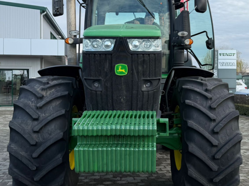 Traktor za tip John Deere 7230R, Gebrauchtmaschine u Orţişoara