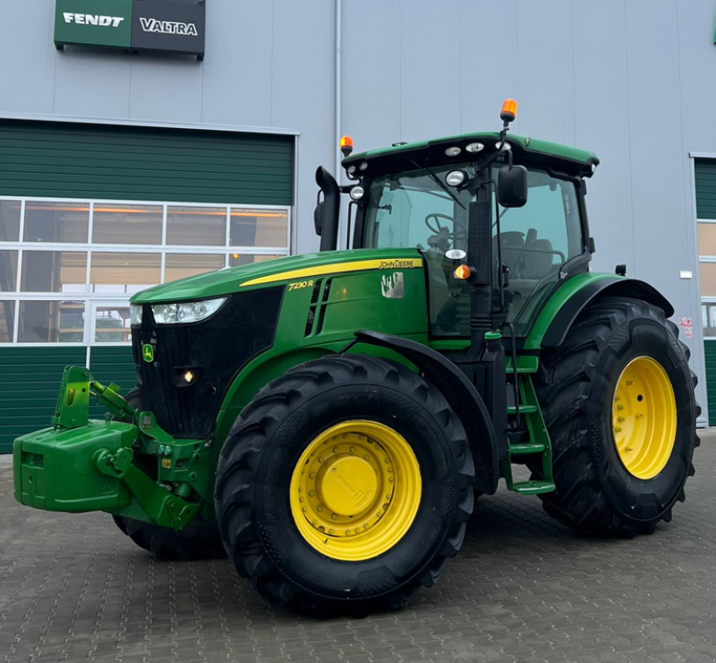 Traktor типа John Deere 7230R, Gebrauchtmaschine в Orţişoara (Фотография 4)