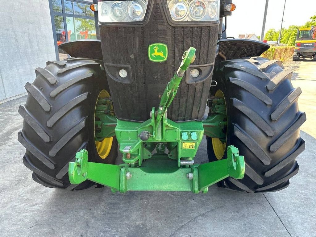Traktor typu John Deere 7230R, Gebrauchtmaschine w Antwerpen (Zdjęcie 10)