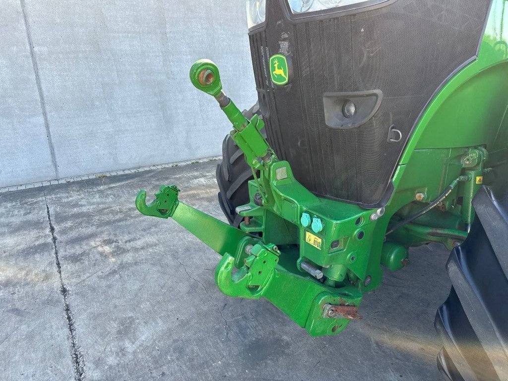 Traktor typu John Deere 7230R, Gebrauchtmaschine w Antwerpen (Zdjęcie 9)