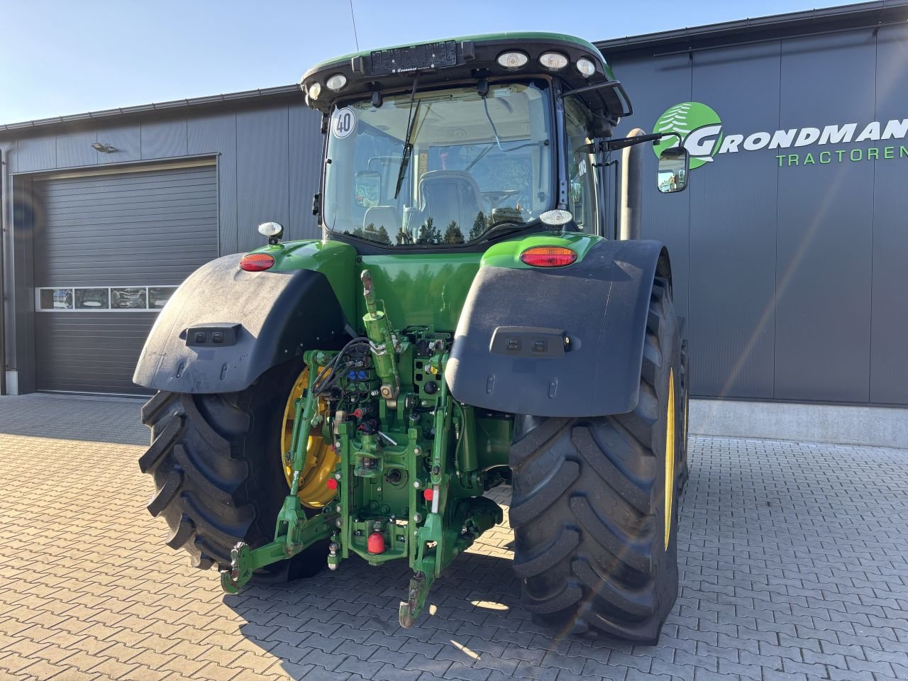 Traktor типа John Deere 7230R, Gebrauchtmaschine в Daarle (Фотография 7)