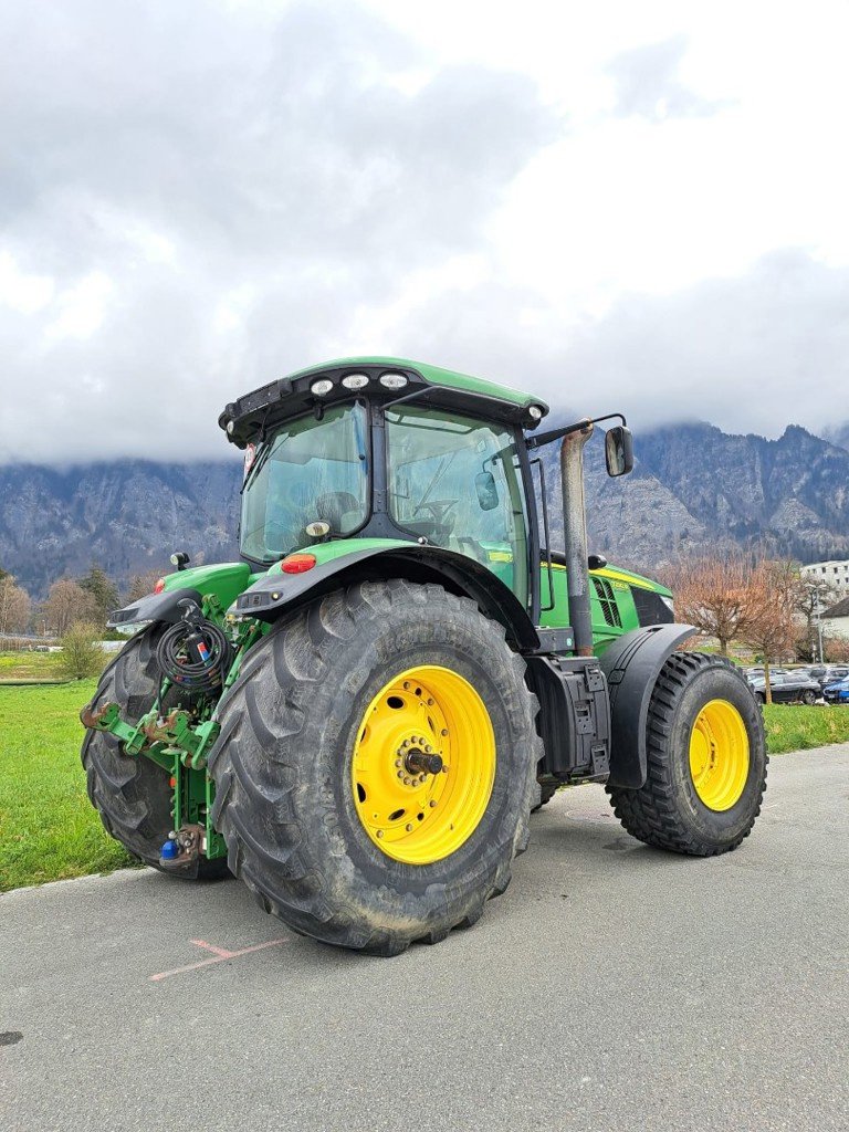 Traktor typu John Deere 7230R, Gebrauchtmaschine v Landquart (Obrázek 5)