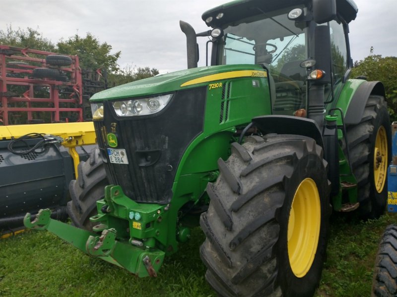 Traktor van het type John Deere 7230R, Gebrauchtmaschine in Plau am See / OT Klebe (Foto 1)