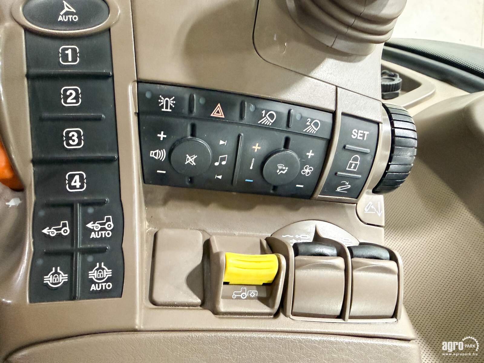 Traktor типа John Deere 7250R, Gebrauchtmaschine в Csengele (Фотография 16)