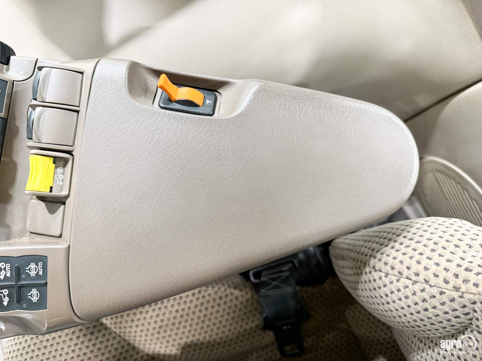 Traktor типа John Deere 7250R, Gebrauchtmaschine в Csengele (Фотография 18)