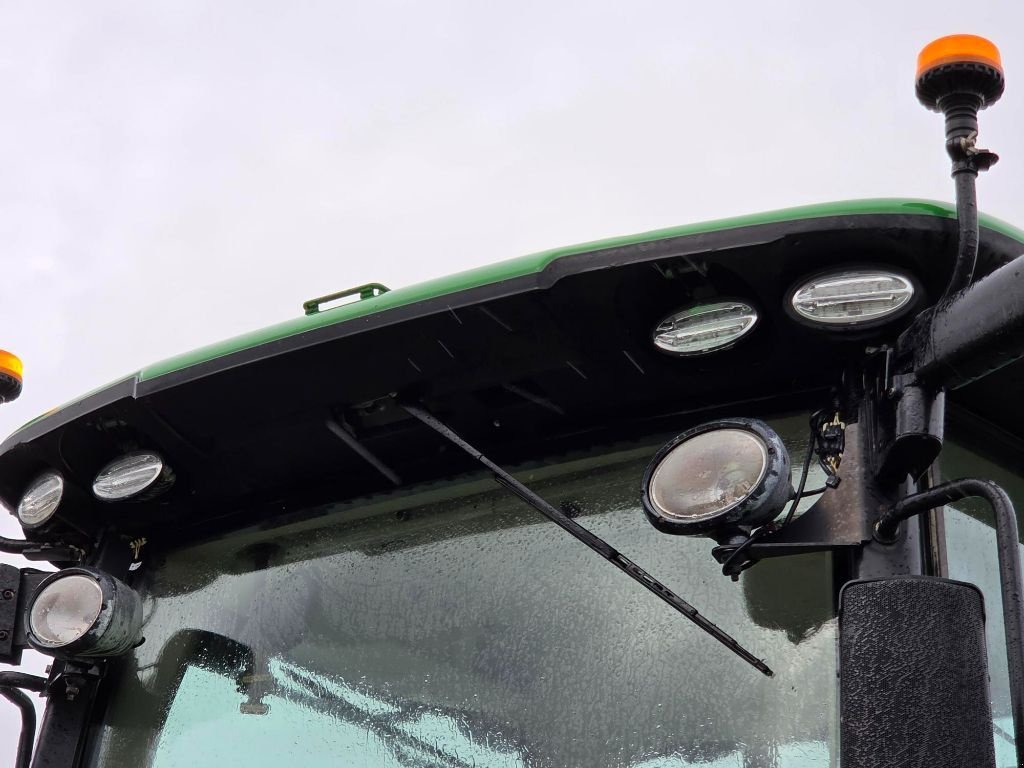 Traktor typu John Deere 7250R, Gebrauchtmaschine w ATHIS (Zdjęcie 11)