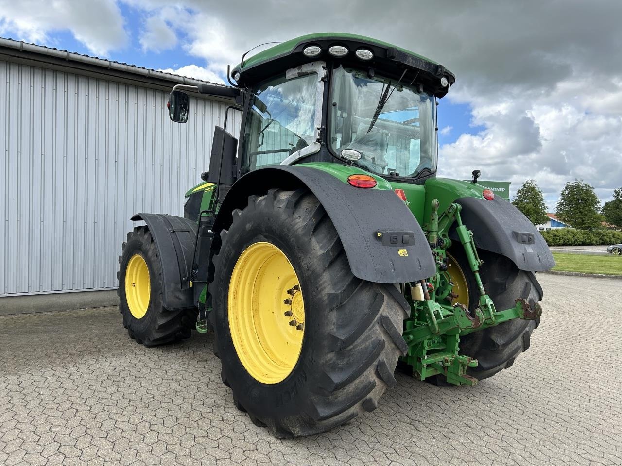Traktor a típus John Deere 7250R, Gebrauchtmaschine ekkor: Saksøbing (Kép 18)