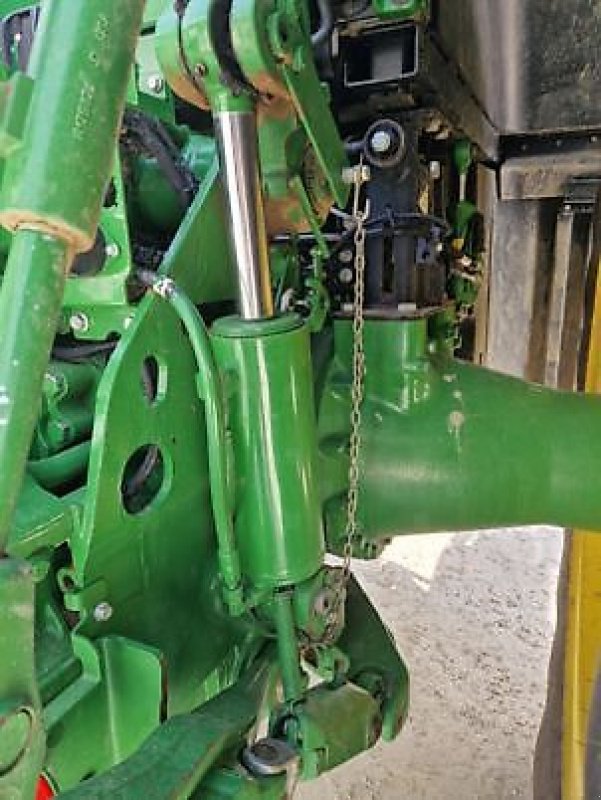 Traktor of the type John Deere 7250R, Gebrauchtmaschine in Monferran-Savès (Picture 8)