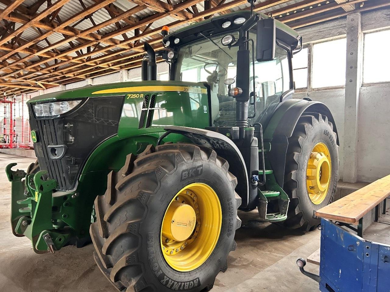 Traktor типа John Deere 7250R, Gebrauchtmaschine в Könnern (Фотография 3)