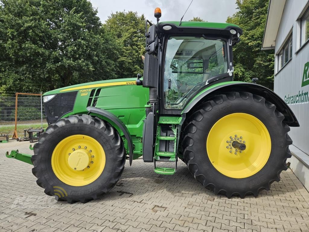 Traktor des Typs John Deere 7250R, Gebrauchtmaschine in Neuenkirchen-Vörden (Bild 2)