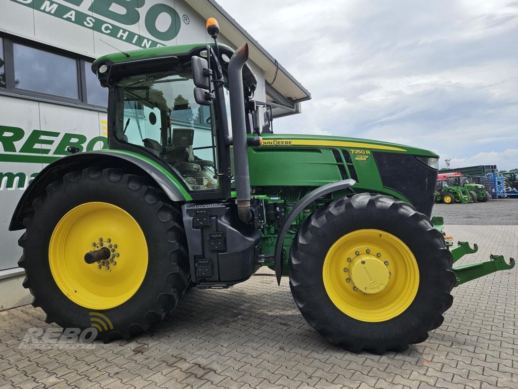 Traktor des Typs John Deere 7250R, Gebrauchtmaschine in Neuenkirchen-Vörden (Bild 4)