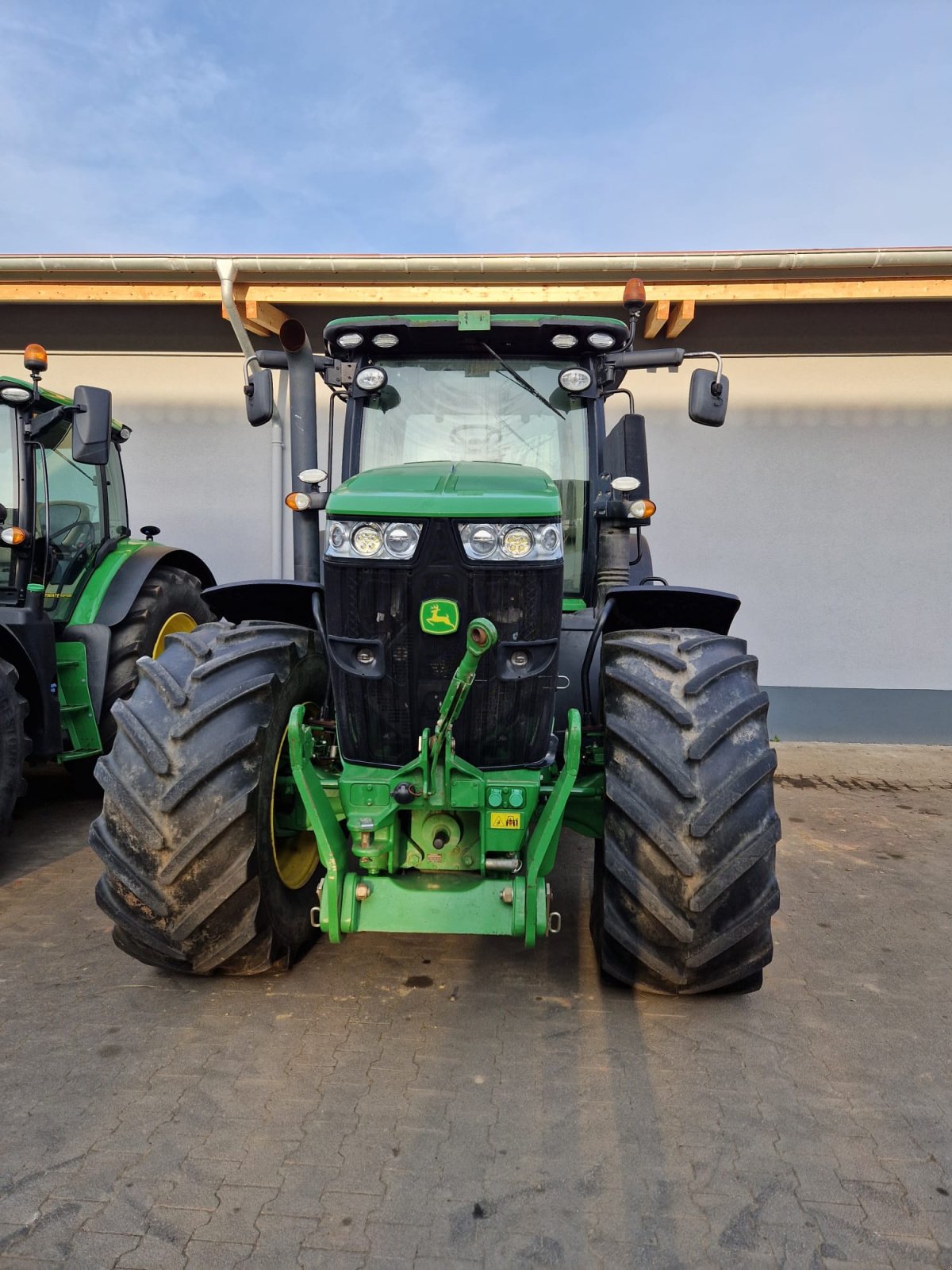 Traktor of the type John Deere 7260R, Gebrauchtmaschine in Bad Sobernheim (Picture 2)