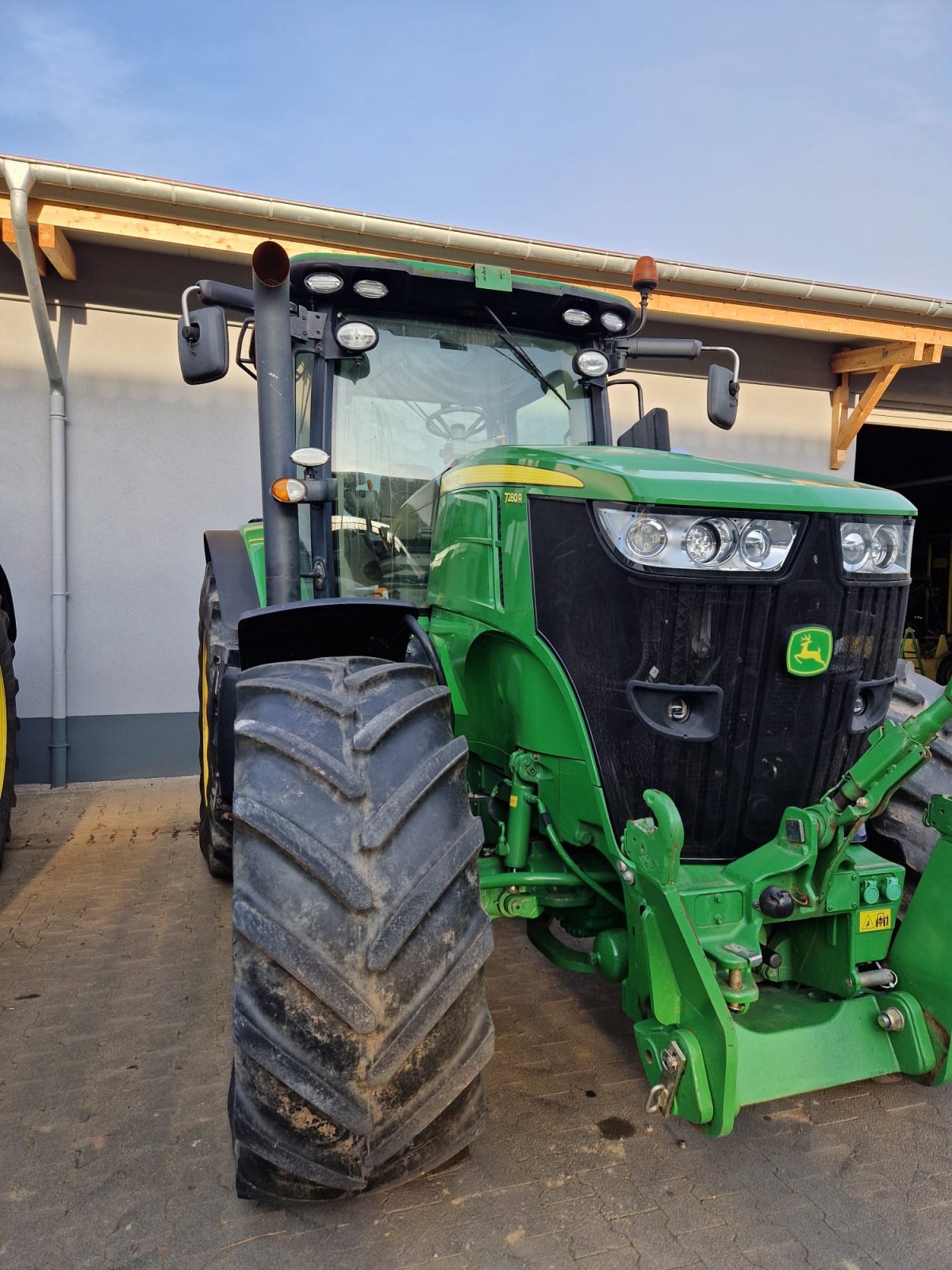 Traktor of the type John Deere 7260R, Gebrauchtmaschine in Bad Sobernheim (Picture 3)