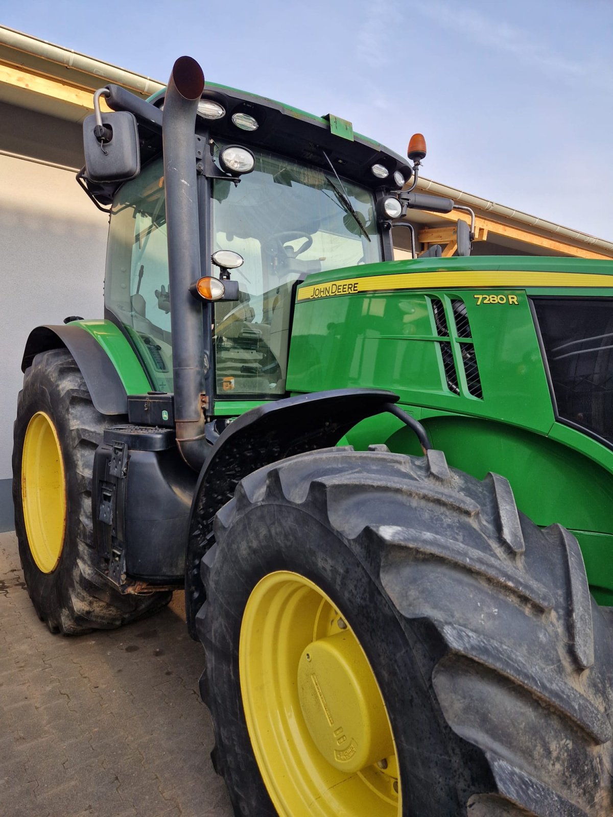 Traktor of the type John Deere 7260R, Gebrauchtmaschine in Bad Sobernheim (Picture 4)