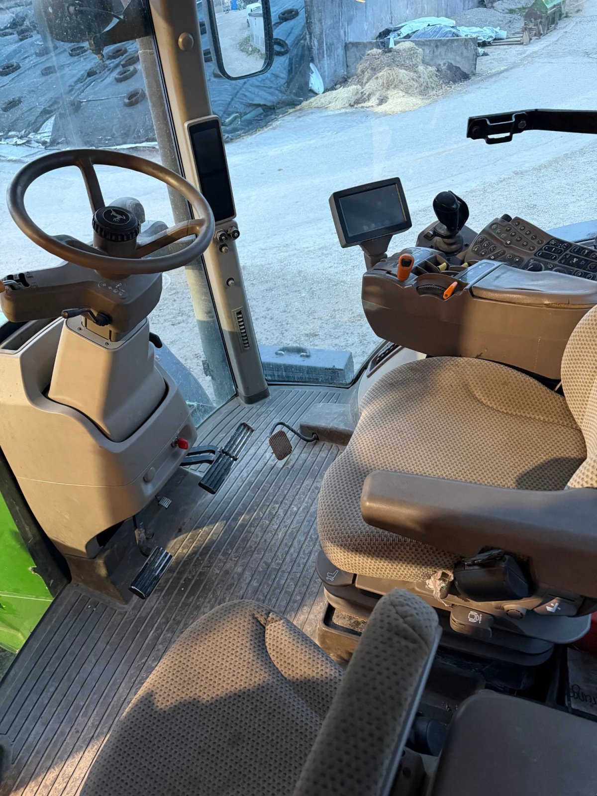 Traktor типа John Deere 7260R, Gebrauchtmaschine в Schnelldorf (Фотография 7)