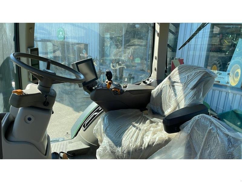 Traktor of the type John Deere 7270R, Gebrauchtmaschine in SAINT GENEST D'AMBIERE (Picture 3)