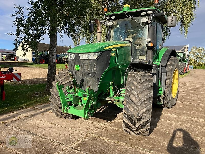 Traktor типа John Deere 7290R *Auto Powr*, Gebrauchtmaschine в Salsitz (Фотография 2)