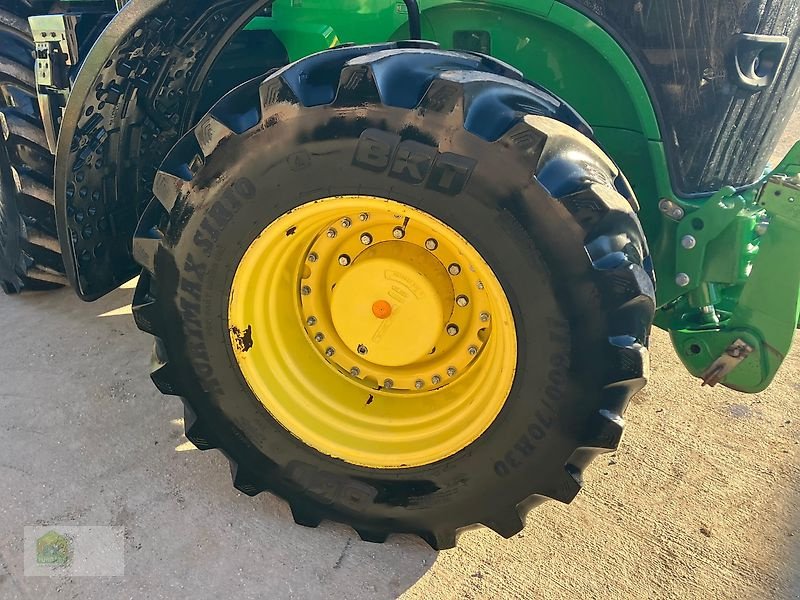 Traktor des Typs John Deere 7290R Auto Powr *FZW*, Gebrauchtmaschine in Salsitz (Bild 5)