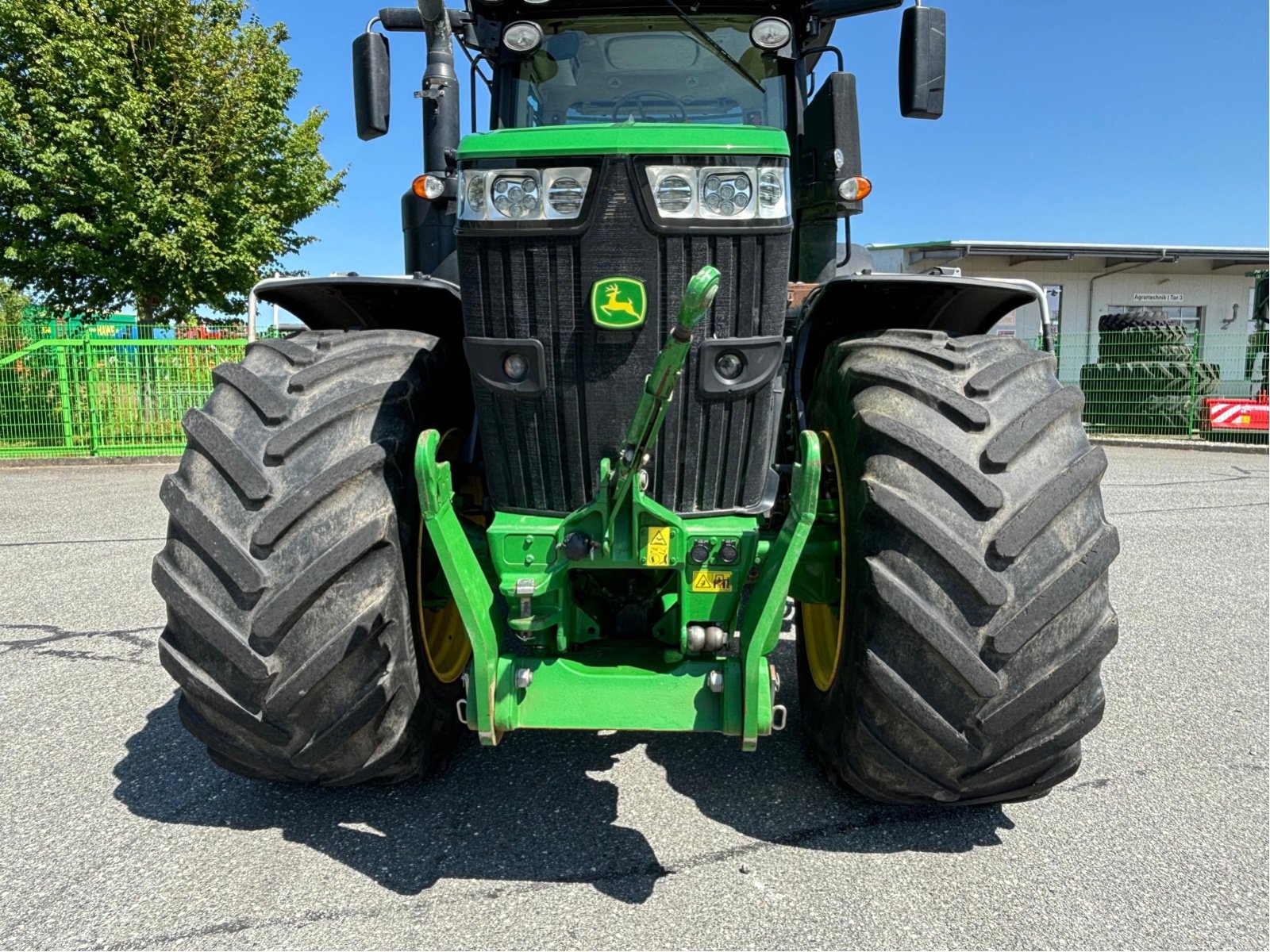Traktor типа John Deere 7310 R AutoPower, Gebrauchtmaschine в Elmenhorst-Lanken (Фотография 10)