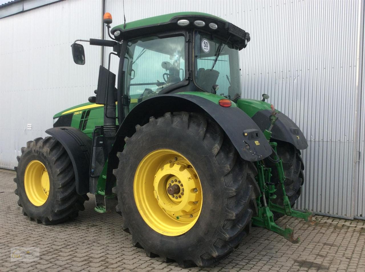 Traktor des Typs John Deere 7310 R, Gebrauchtmaschine in Pfreimd (Bild 3)