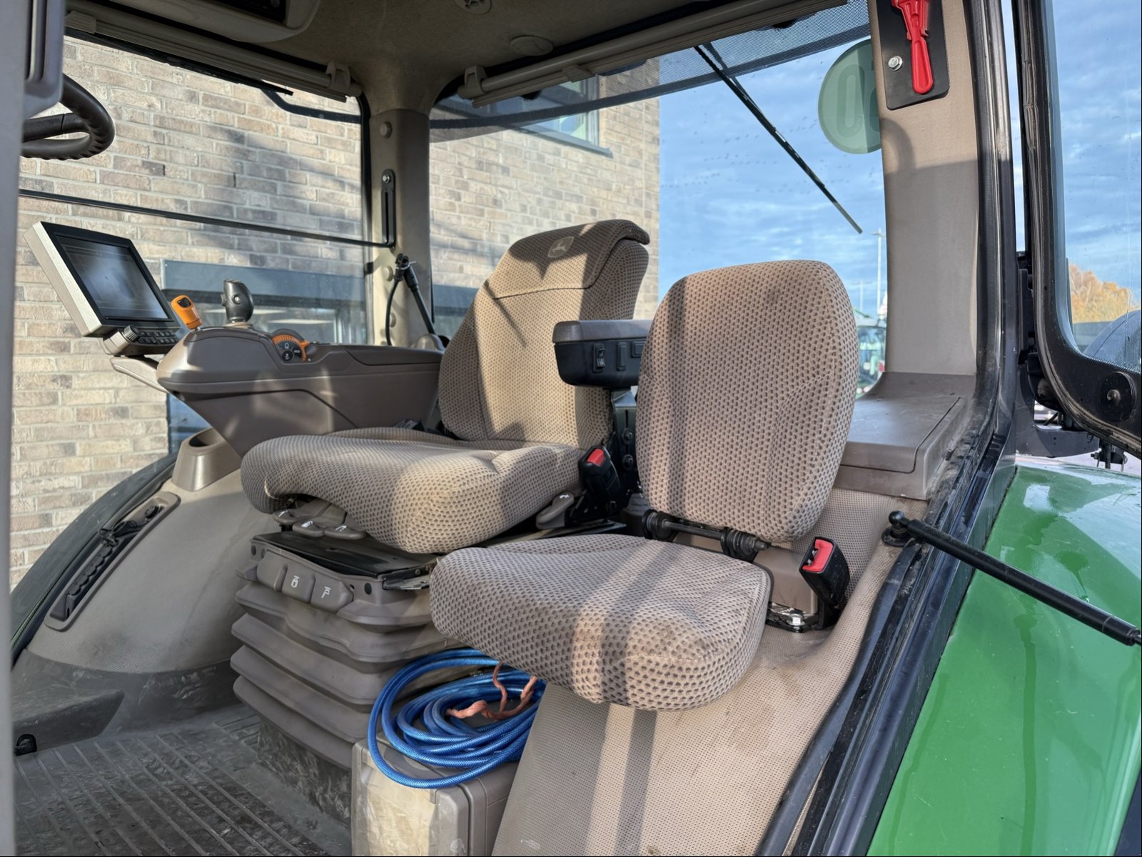 Traktor типа John Deere 7310R AutoPower, Gebrauchtmaschine в Bützow (Фотография 11)