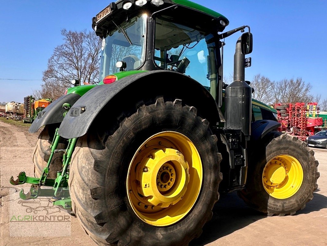 Traktor del tipo John Deere 7310R - E23, Gebrauchtmaschine en Liebenwalde (Imagen 9)