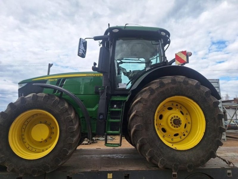 Traktor of the type John Deere 7310R Vi giver 100 timers reklamationsret i DK!!! Autopower IVT 4600 ( 10" ) Monitor. Auto Steer ready. 900-daek. Hitch krog. Front lift., Gebrauchtmaschine in Kolding (Picture 1)