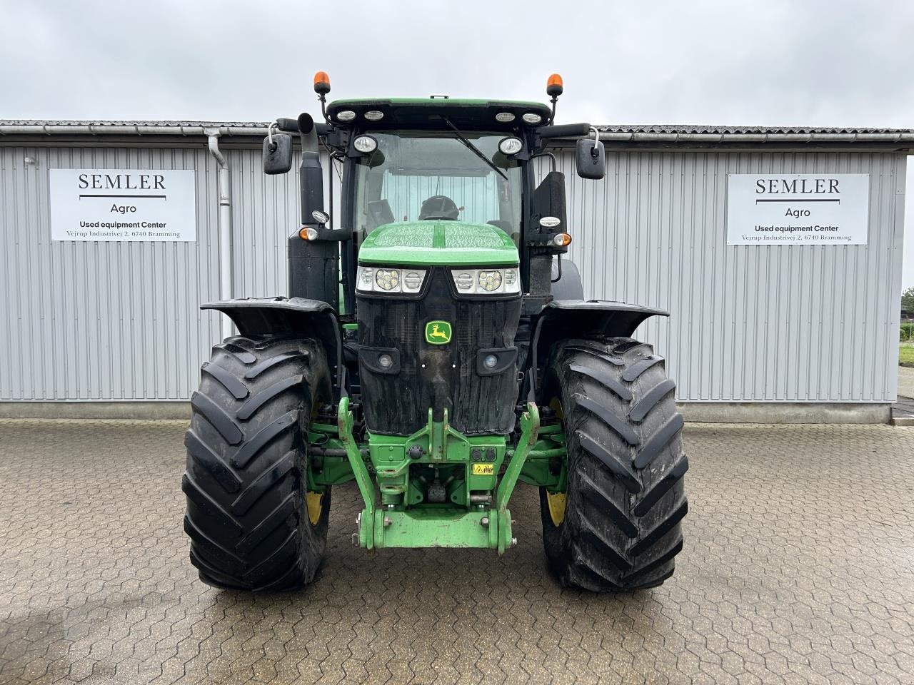 Traktor типа John Deere 7310R, Gebrauchtmaschine в Brønderslev (Фотография 2)