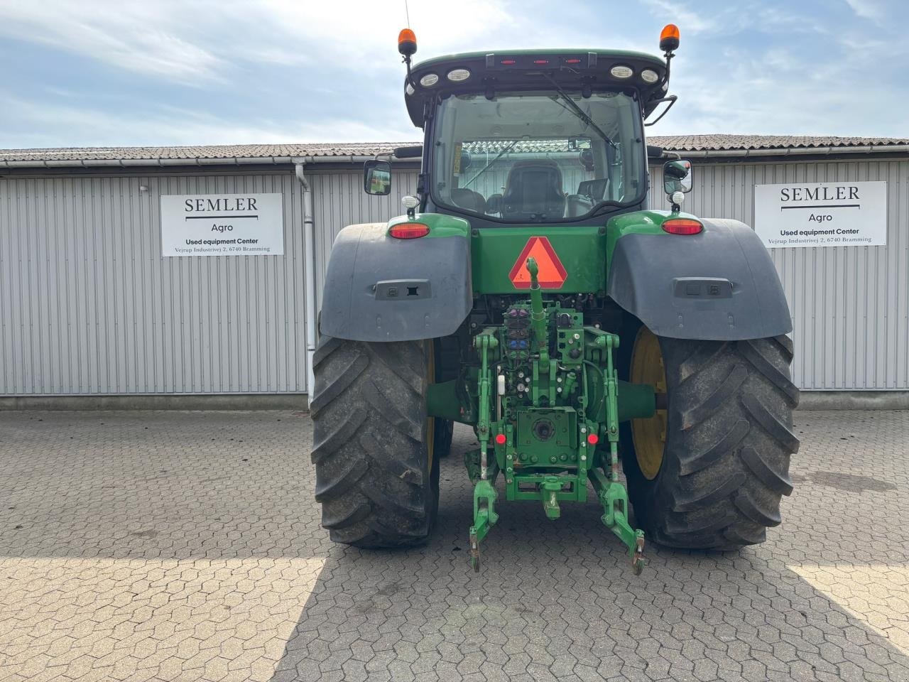 Traktor от тип John Deere 7310R, Gebrauchtmaschine в Bramming (Снимка 14)