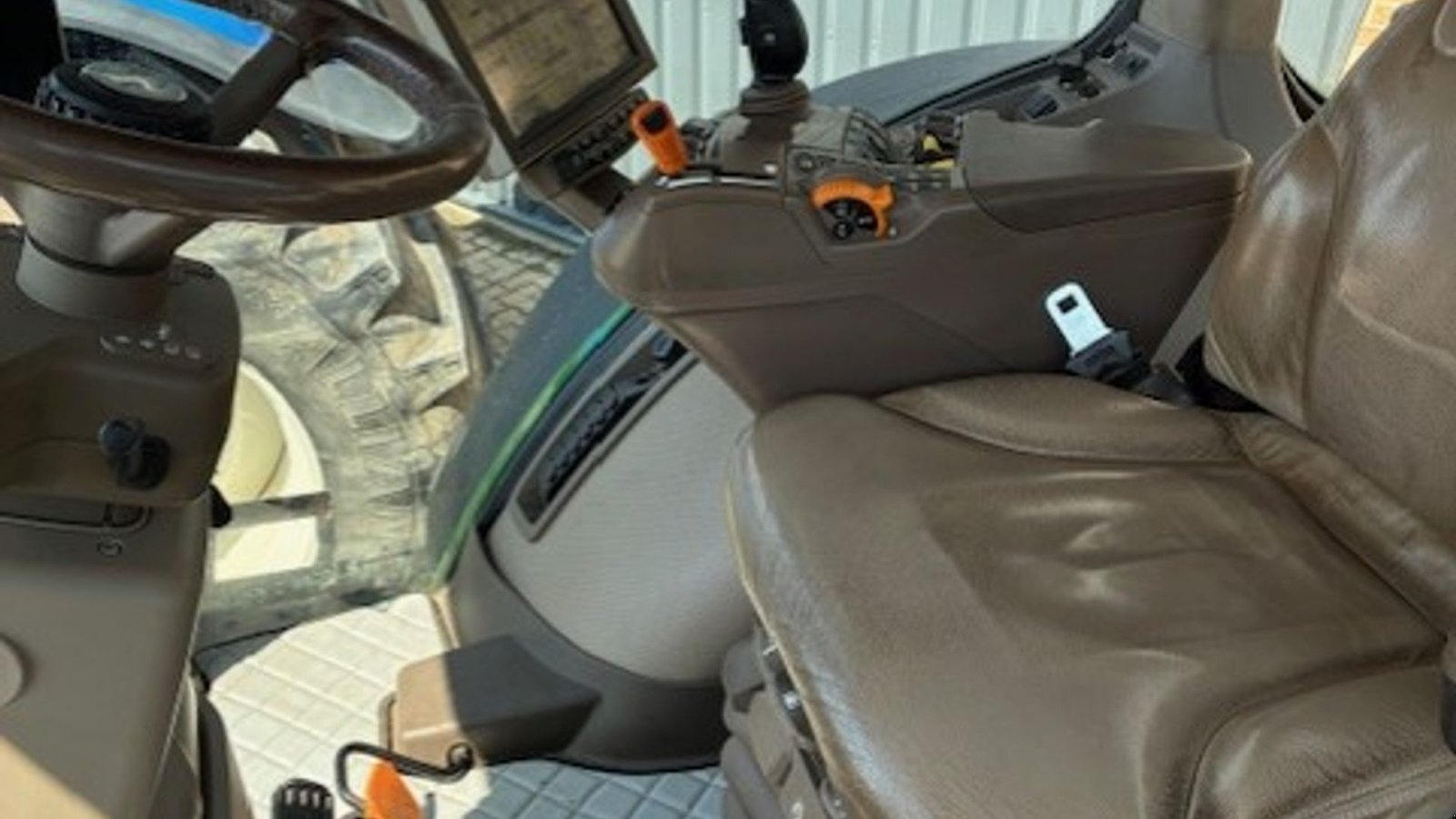 Traktor des Typs John Deere 7310R, Gebrauchtmaschine in Stenstrup (Bild 4)