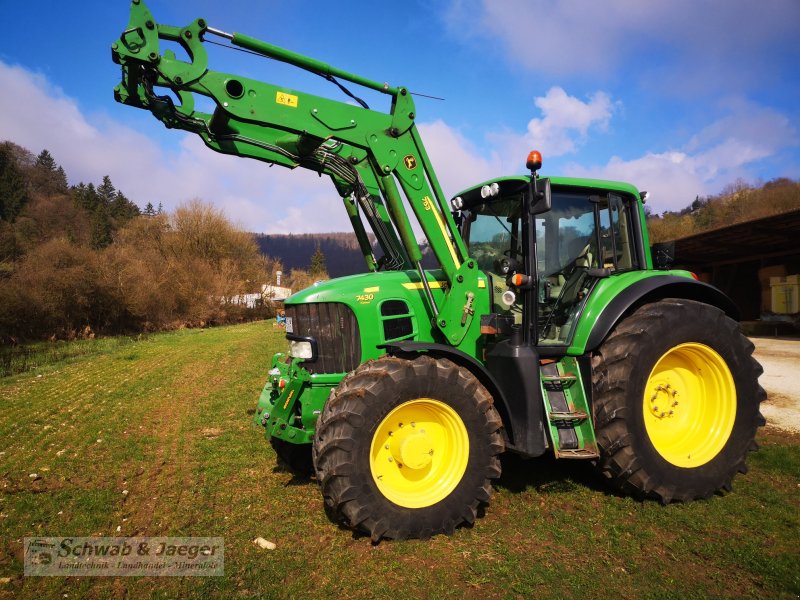 Traktor des Typs John Deere 7430 Premium, Gebrauchtmaschine in Fünfstetten