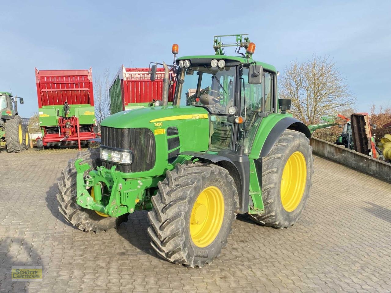 Traktor of the type John Deere 7430 Premium, Gebrauchtmaschine in Marsberg-Giershagen (Picture 5)