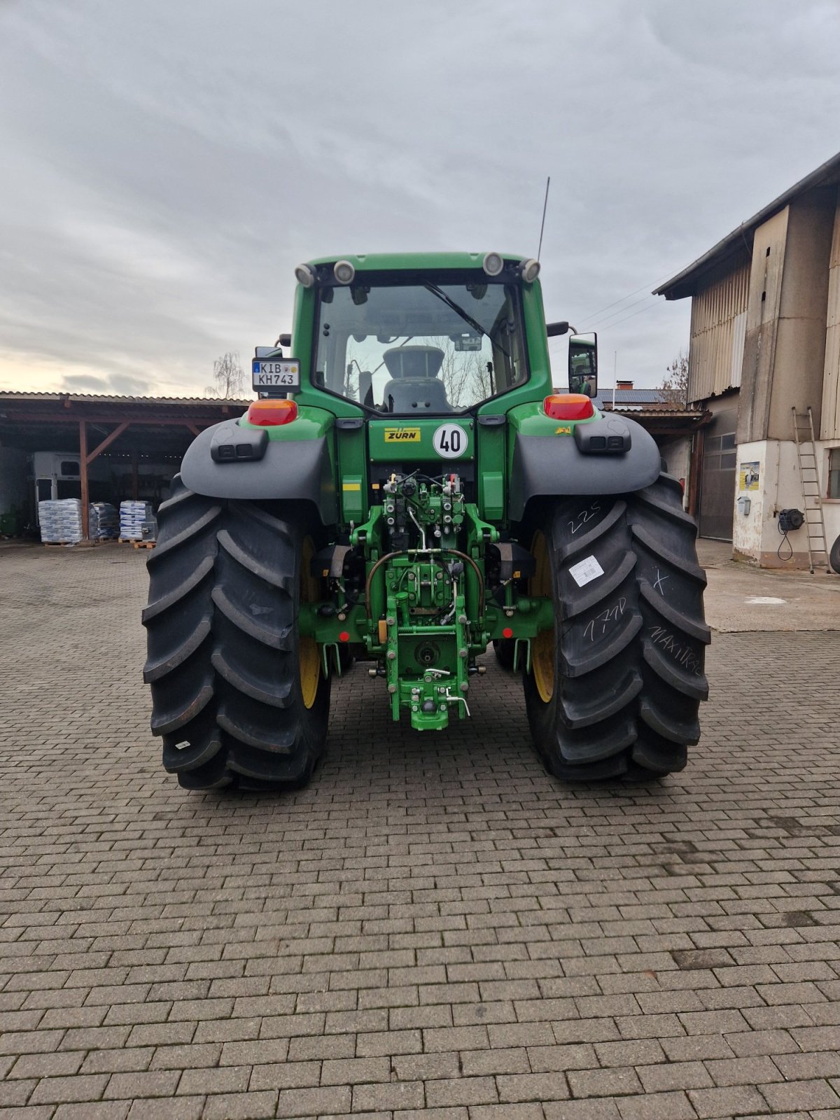 Traktor типа John Deere 7430 Premium, Gebrauchtmaschine в Steinbach (Фотография 2)