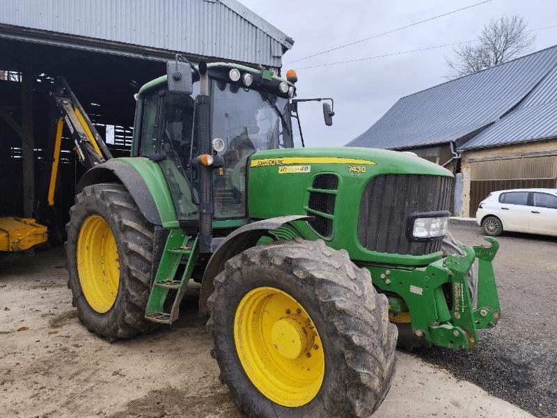 Traktor типа John Deere 7430, Gebrauchtmaschine в CORNY MACHEROMENIL (Фотография 1)