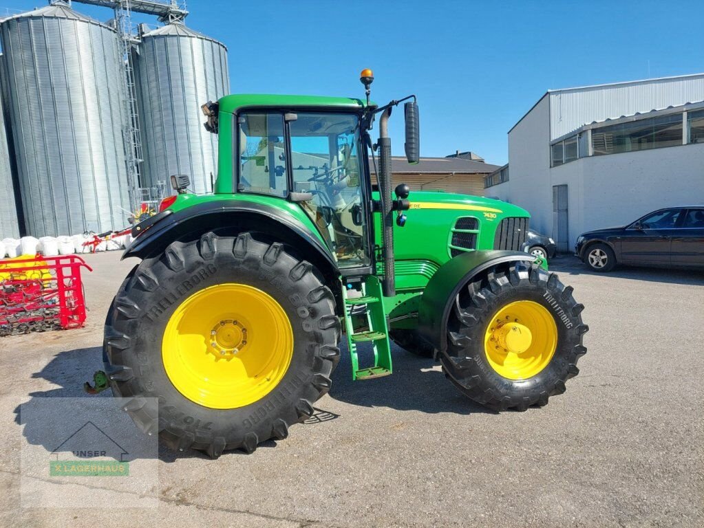Traktor типа John Deere 7430, Gebrauchtmaschine в Haag (Фотография 16)