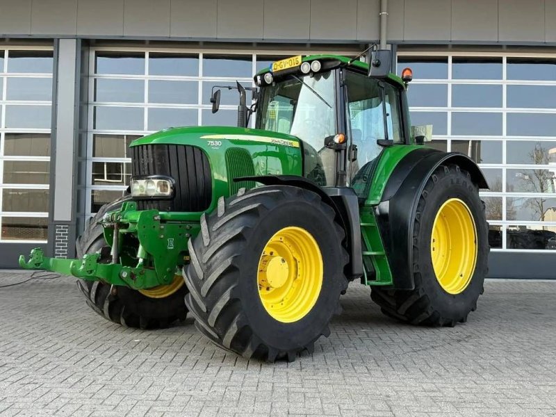 Traktor van het type John Deere 7530 Autoquad TLS, Gebrauchtmaschine in Marknesse