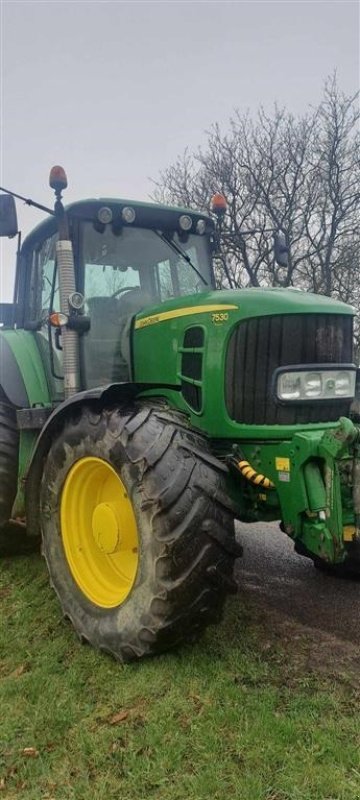 Traktor des Typs John Deere 7530 Premium AQ Luftbremser og hydraulisk bremser, Gebrauchtmaschine in Rødekro (Bild 1)