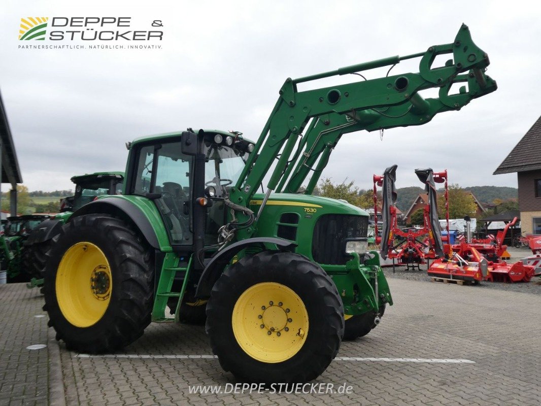 Traktor des Typs John Deere 7530 Premium inkl. 751 Frontlader, Gebrauchtmaschine in Lauterberg/Barbis (Bild 4)