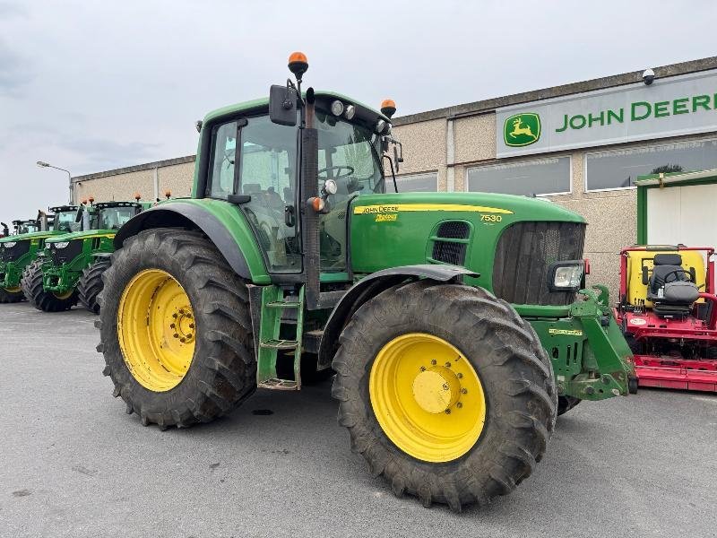 Traktor of the type John Deere 7530 PREMIUM, Gebrauchtmaschine in Wargnies Le Grand (Picture 3)