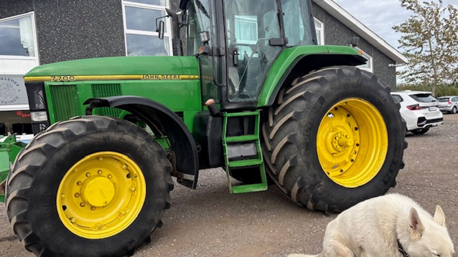 Traktor tipa John Deere 7700 FRONTLIFT, Gebrauchtmaschine u Dronninglund (Slika 1)