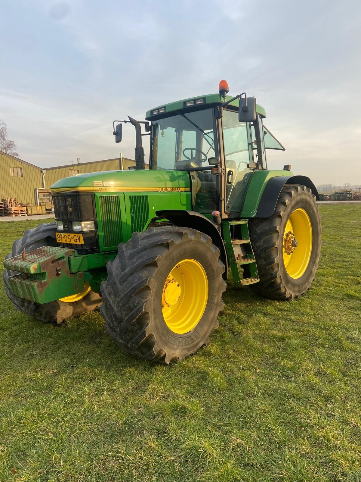 Traktor typu John Deere 7700, Gebrauchtmaschine v ST.KRUIS(NL) (Obrázek 11)