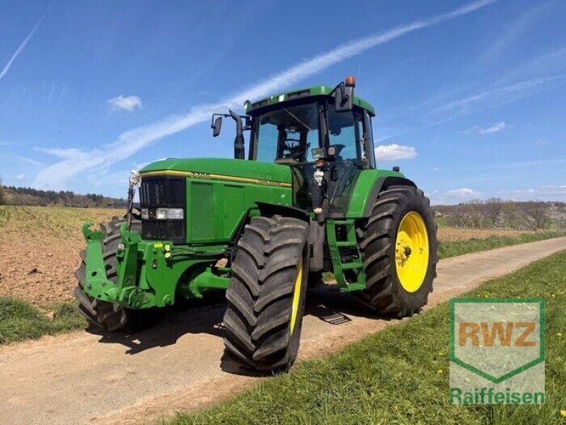 Traktor Türe ait John Deere 7700, Gebrauchtmaschine içinde Flammersfeld (resim 1)