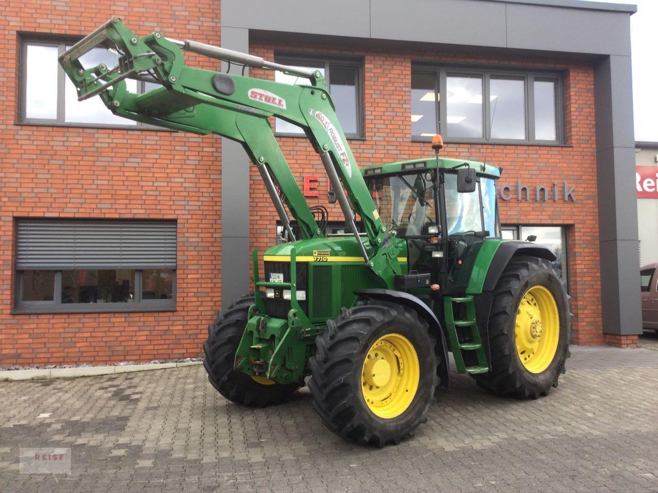 Traktor des Typs John Deere 7710 Autopower, Gebrauchtmaschine in Lippetal / Herzfeld (Bild 1)