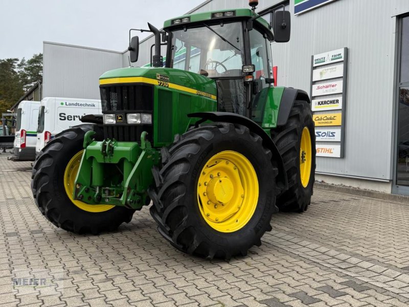 Traktor от тип John Deere 7710 PowrQuad Traumzustand VHB, Gebrauchtmaschine в Delbrück